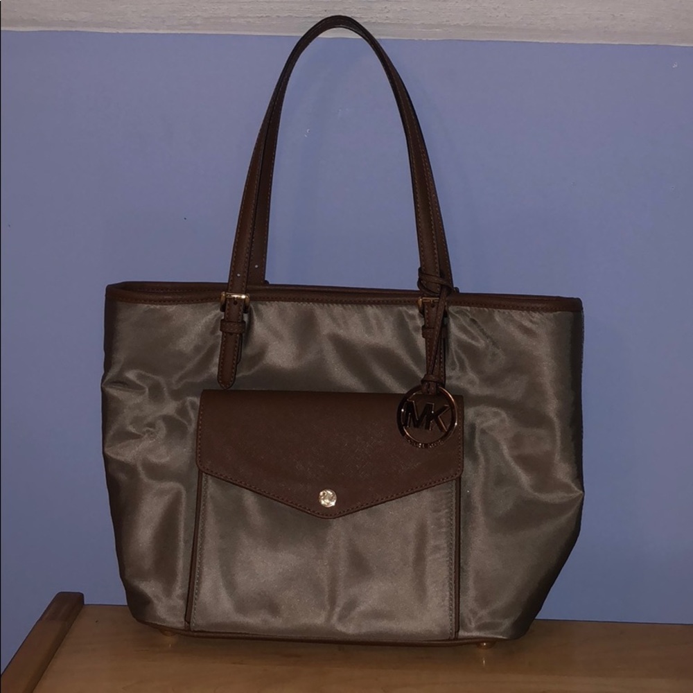 Michael Kors Jet Set Tote